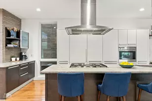 2325 W Erie St, Chicago, IL 60612 - Photo 9