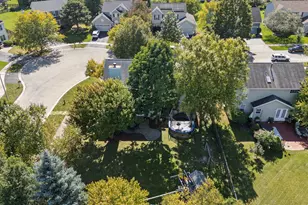 2224 Beaumont Ct, Aurora, IL 60502 - Photo 35