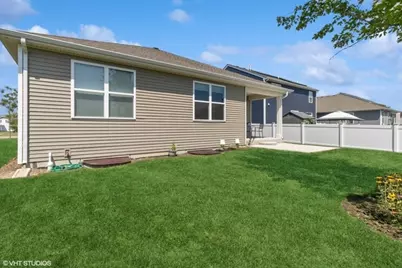 6813 Cobble Springs Lane, Wonder Lake, IL 60097 - Photo 15