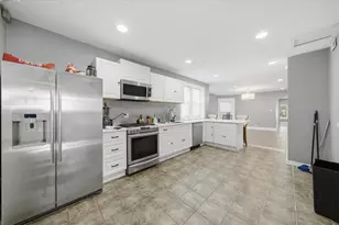 6438 N Mozart St, Chicago, IL 60645 - Photo 33