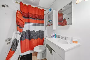 6438 N Mozart St, Chicago, IL 60645 - Photo 3