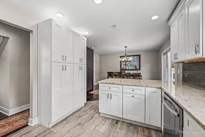 760 Covington Circle, Crystal Lake, IL 60014 - Photo 13
