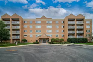 7450 N Waukegan Rd, Niles, IL 60714 - Photo 1