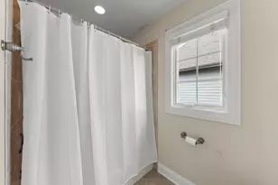 706 N Ellsworth St, Naperville, IL 60563 - Photo 35