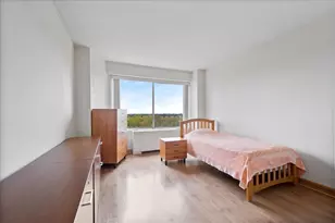 6833 N Kedzie Ave, Chicago, IL 60645 - Photo 7