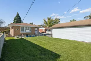 2921 S 10th Ave, Broadview, IL 60155 - Photo 19