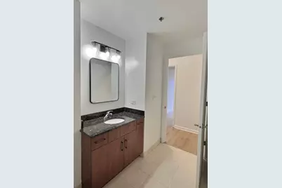 160 E Illinois Street #2004, Chicago, IL 60611 - Photo 5
