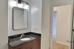 160 E Illinois St, Chicago, IL 60611 - Photo 5
