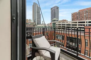 333 W Hubbard St, Chicago, IL 60654 - Photo 23