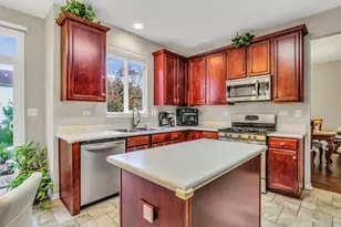 1999 S Jonathan Dr, Round Lake, IL 60073 - Photo 11