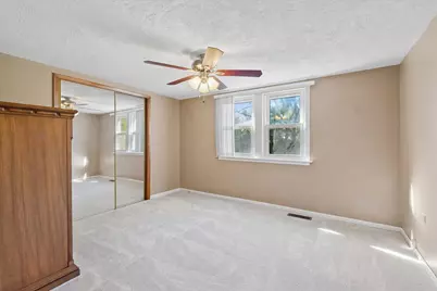 9138 Belleforte Avenue, Morton Grove, IL 60053 - Photo 15