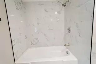 9128 S Komensky Ave, Oak Lawn, IL 60453 - Photo 17