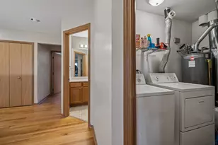 425 Windham Cove Dr, Crystal Lake, IL 60014 - Photo 11