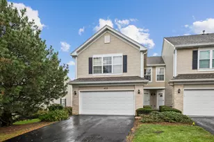 425 Windham Cove Dr, Crystal Lake, IL 60014 - Photo 1