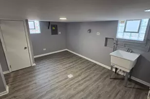 241 Warren St, Calumet City, IL 60409 - Photo 19