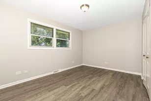 3510 Chestnut Dr, Hazel Crest, IL 60429 - Photo 9