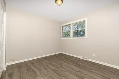 3510 Chestnut Drive, Hazel Crest, IL 60429 - Photo 11