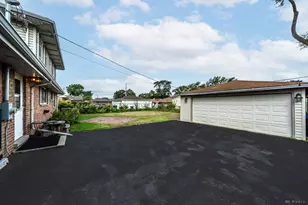 6314 W 85th St, Burbank, IL 60459 - Photo 23
