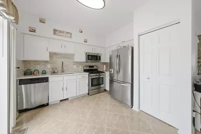 678 S Shannon Drive, Romeoville, IL 60446 - Photo 11