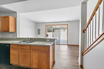2276 Flagstone Lane, Carpentersville, IL 60110 - Photo 3