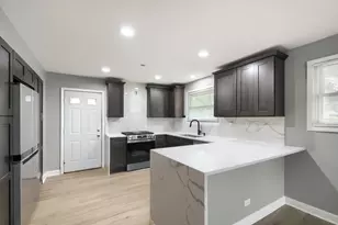 15301 Dorchester Ave, Dolton, IL 60419 - Photo 7