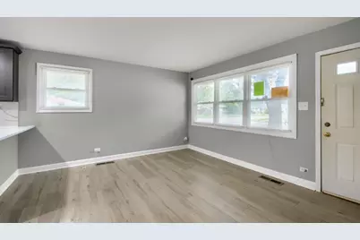 15301 Dorchester Avenue, Dolton, IL 60419 - Photo 3
