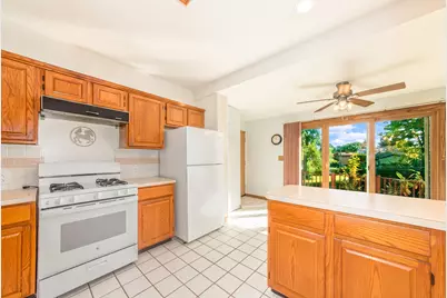 5685 N New Hampshire Avenue, Chicago, IL 60631 - Photo 13