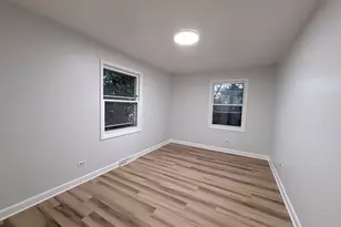 30974 N Milwaukee Ave, Libertyville, IL 60048 - Photo 13