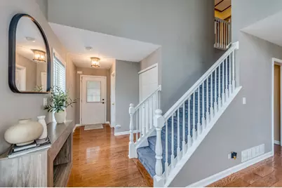 151 Sussex Court, Roselle, IL 60172 - Photo 5