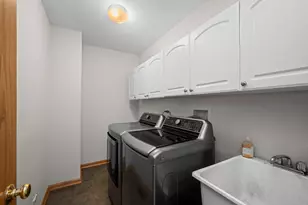 2072 Norwich Dr, Bartlett, IL 60103 - Photo 25