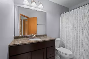 2072 Norwich Dr, Bartlett, IL 60103 - Photo 37