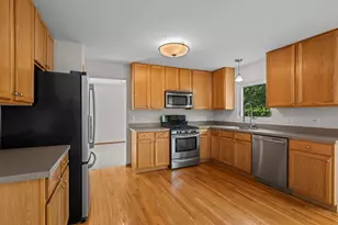 2072 Norwich Dr, Bartlett, IL 60103 - Photo 17