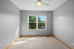 2072 Norwich Dr, Bartlett, IL 60103 - Photo 33