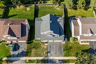 2072 Norwich Dr, Bartlett, IL 60103 - Photo 49