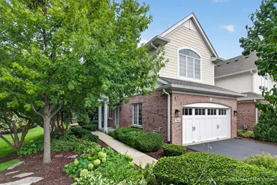 790 Parkview Court, Glen Ellyn, IL 60137 - Photo 1