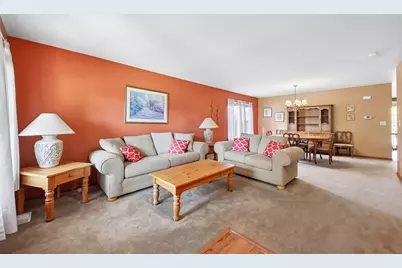 250 Sparrow Drive, Woodstock, IL 60098 - Photo 3