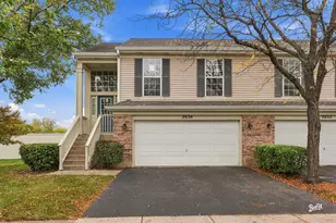 2656 S Cedar Glen Dr, Arlington Heights, IL 60005 - Photo 1