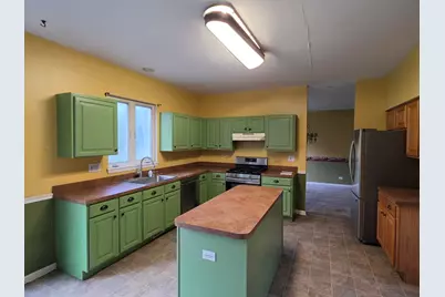 5475 Savoy Drive, Lake in the Hills, IL 60156 - Photo 3