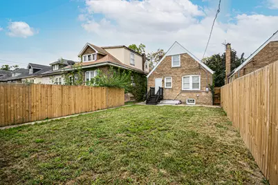 9605 S Greenwood Avenue, Chicago, IL 60628 - Photo 29