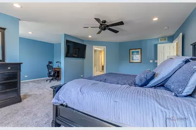 568 Crooked Stick Court, Vernon Hills, IL 60061 - Photo 33