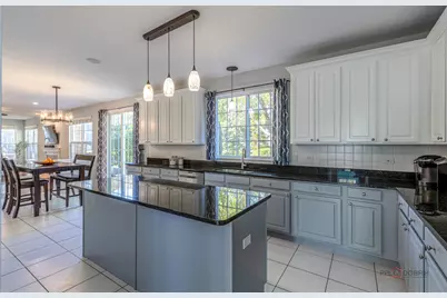 568 Crooked Stick Court, Vernon Hills, IL 60061 - Photo 19
