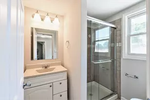 456 Greenbay Ave, Calumet City, IL 60409 - Photo 17