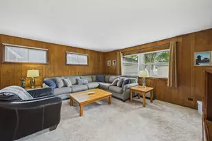 520 N Eastwood Ave, Mount Prospect, IL 60056 - Photo 17