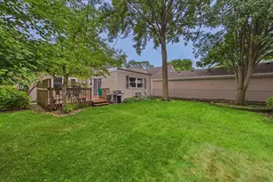 520 N Eastwood Ave, Mount Prospect, IL 60056 - Photo 21