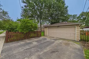 520 N Eastwood Ave, Mount Prospect, IL 60056 - Photo 25