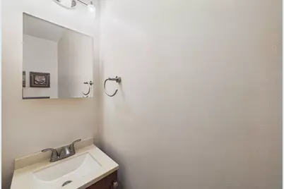 520 N Eastwood Avenue, Mount Prospect, IL 60056 - Photo 9