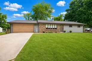 5091 W Murray Dr, Dixon, IL 61021 - Photo 1