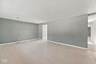 4671 185th Pl, Country Club Hills, IL 60478 - Photo 7