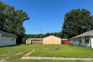 513 N 6th St, Earlville, IL 62932 - Photo 1