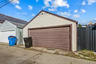 3607 W 58th St, Chicago, IL 60629 - Photo 25